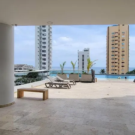 Stunning Infinity Pool, Balcony, Steps From Walled & Marbella Apartamento Cartagena