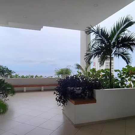 Apartamento Stunning Infinity Pool, Balcony, Steps From Walled & Marbella