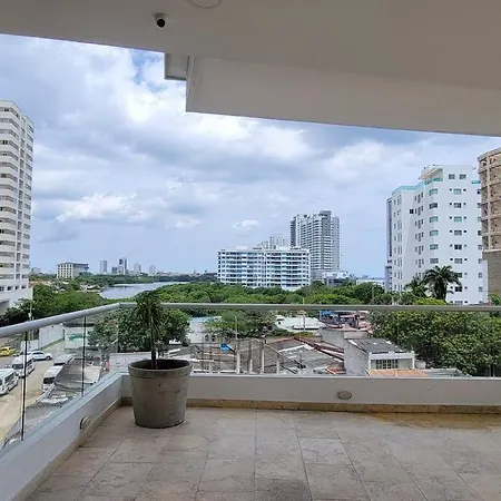 Apartamento Stunning Infinity Pool, Balcony, Steps From Walled & Marbella Cartagena