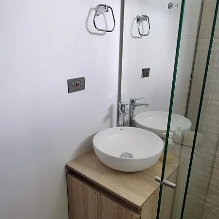 Apartamento Stunning Infinity Pool, Balcony, Steps From Walled & Marbella