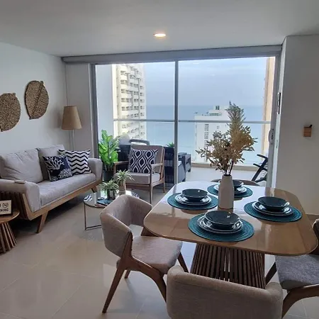 Apartamento Stunning Infinity Pool, Balcony, Steps From Walled & Marbella *