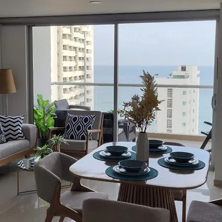 Stunning Infinity Pool, Balcony, Steps From Walled & Marbella Apartamento Cartagena