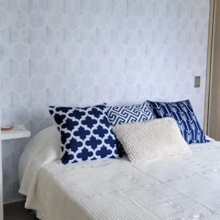 Apartamento Stunning Infinity Pool, Balcony, Steps From Walled & Marbella Cartagena